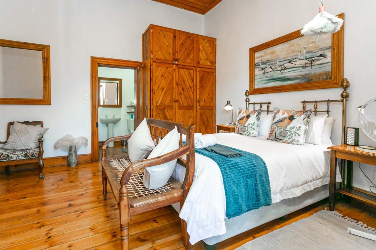 Hotel Ravenscliff Manor Oudtshoorn Exterior foto