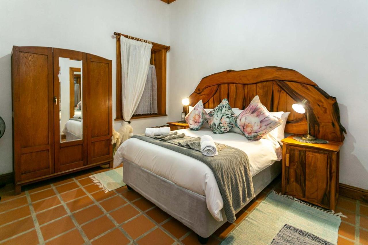 Hotel Ravenscliff Manor Oudtshoorn Exterior foto